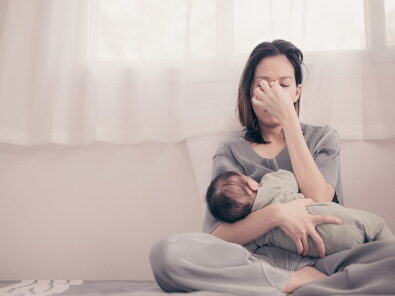 Có thể ly hôn ngay khi vừa sinh con không?