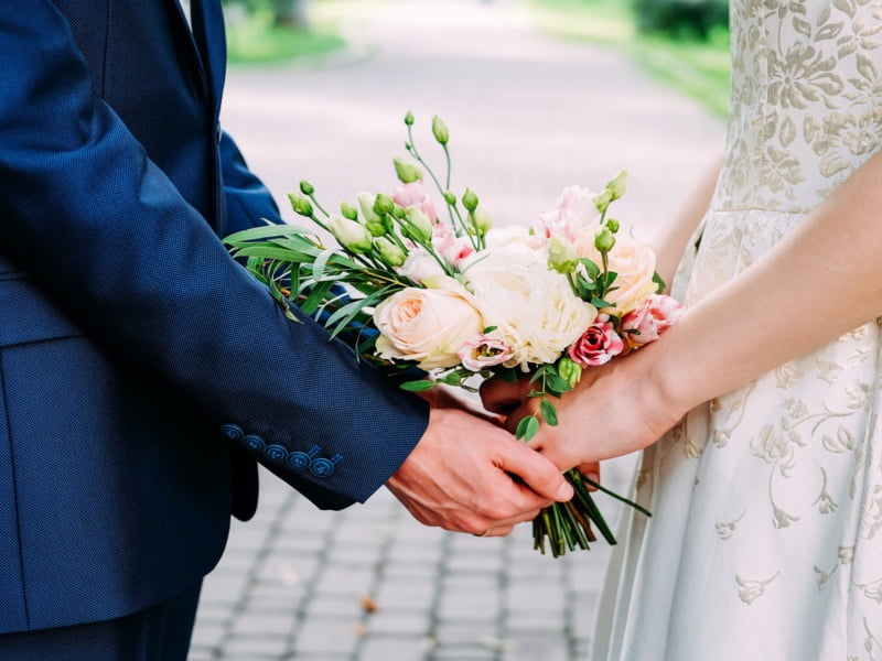 Kết hôn được hiểu như thế nào? Kết hôn được hiểu như thế nào?
